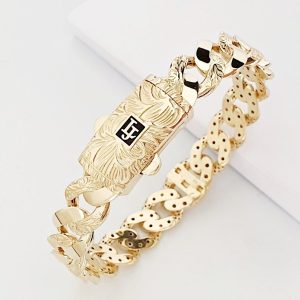 Petal bracelet